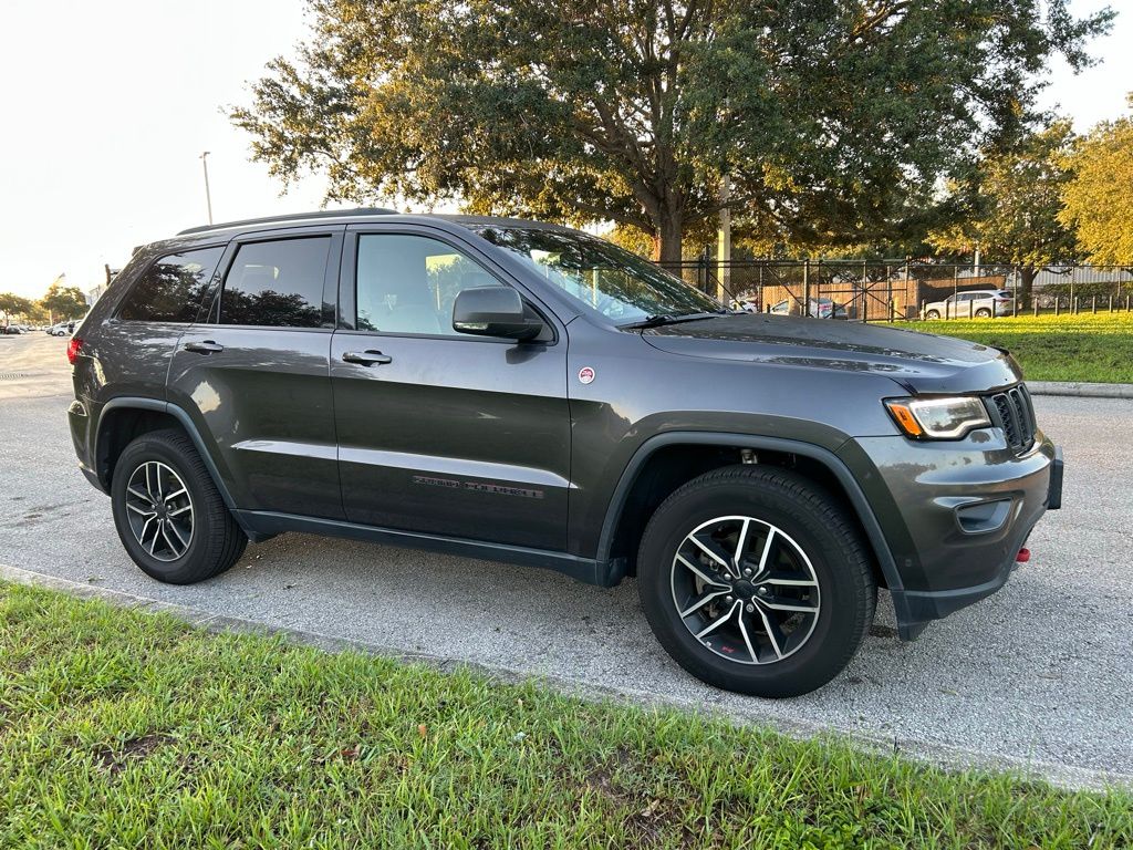 Thumbnail: 2019 Jeep Grand Cherokee - 19