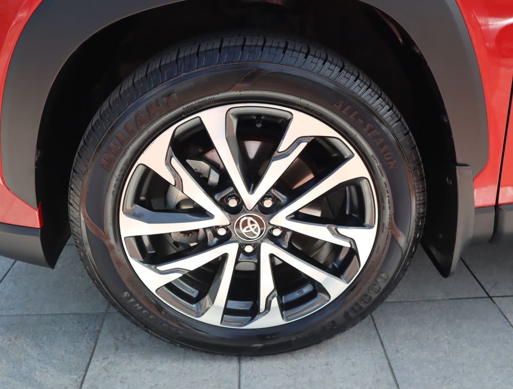 Thumbnail: 2024 Toyota Corolla Cross - 9