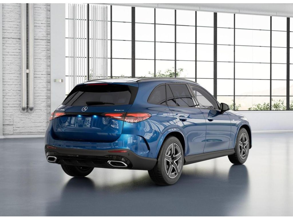 Thumbnail: 2026 Mercedes-Benz GLC - 22