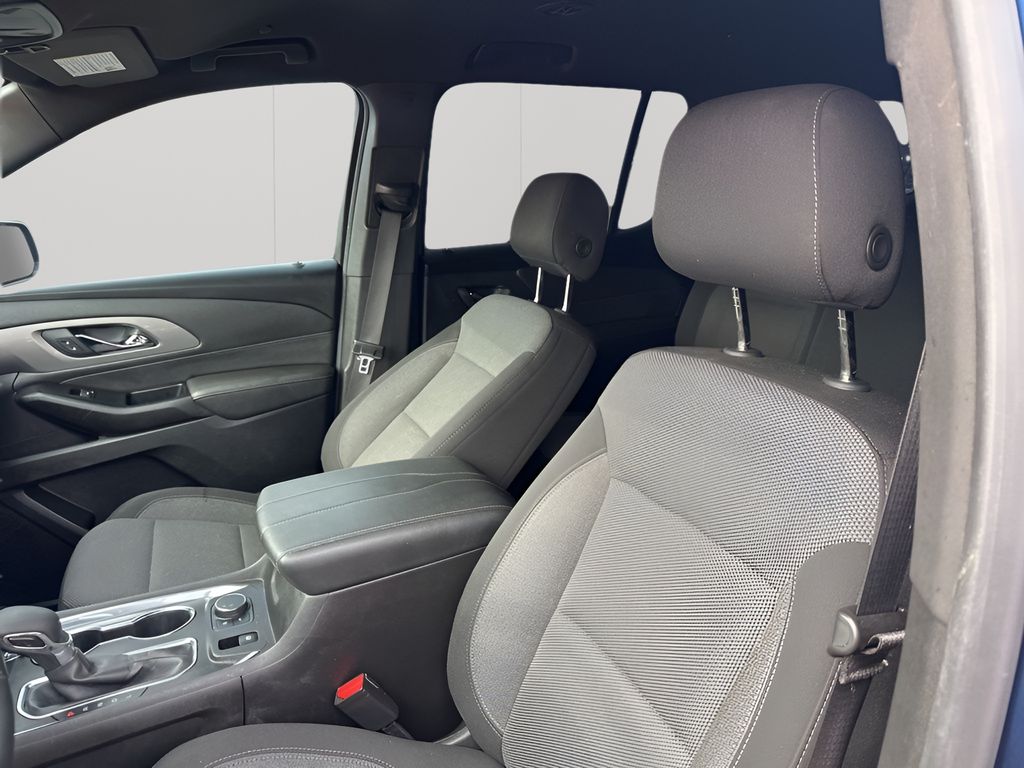 Used Car 2023 Chevrolet Traverse  Lt For Sale Under $25,000 In Austin, Texas