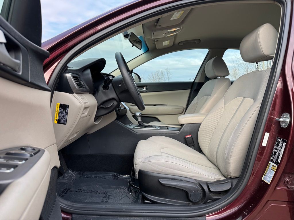 2016 Kia Optima LX photo