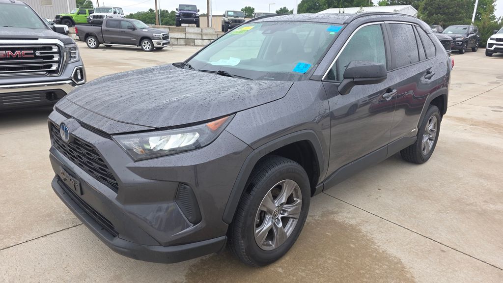 2022 Toyota RAV4 Hybrid LE
