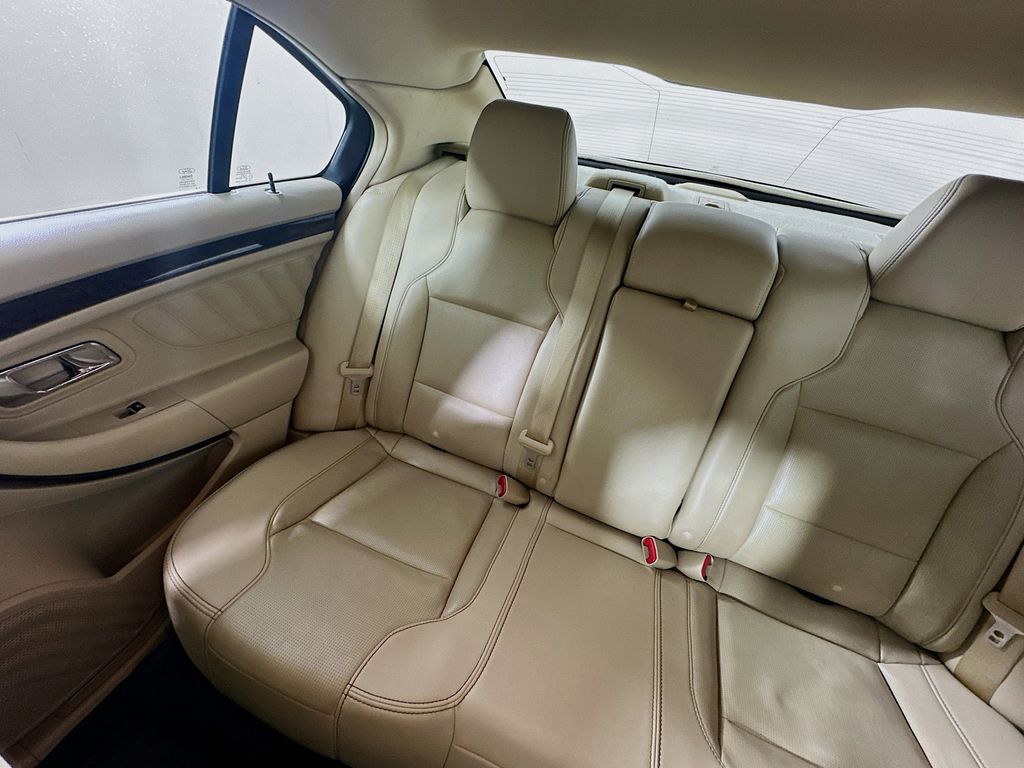 Used 2018 Red Ford Limited image 12