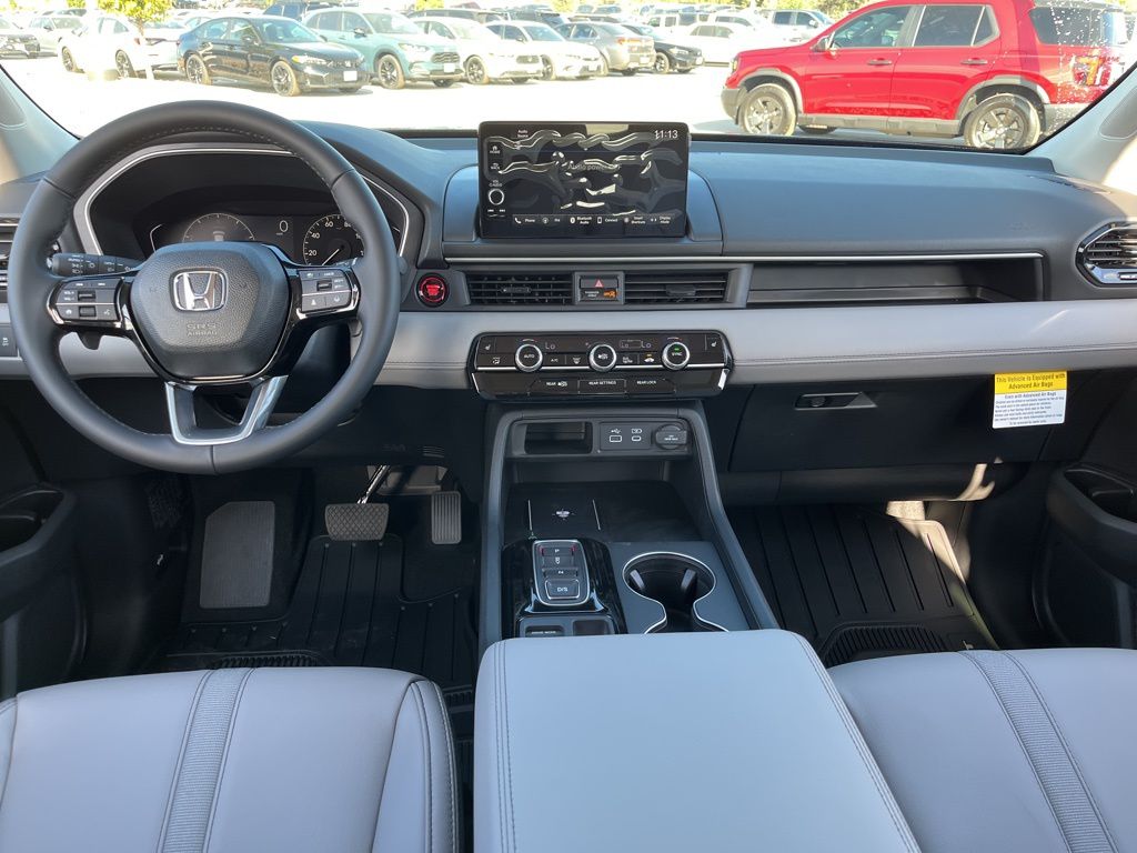 Thumbnail: 2025 Honda Pilot - 9