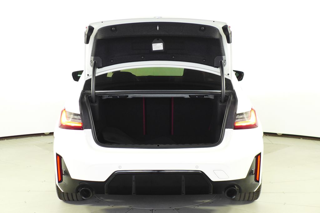 Thumbnail: 2023 BMW 3 Series - 10