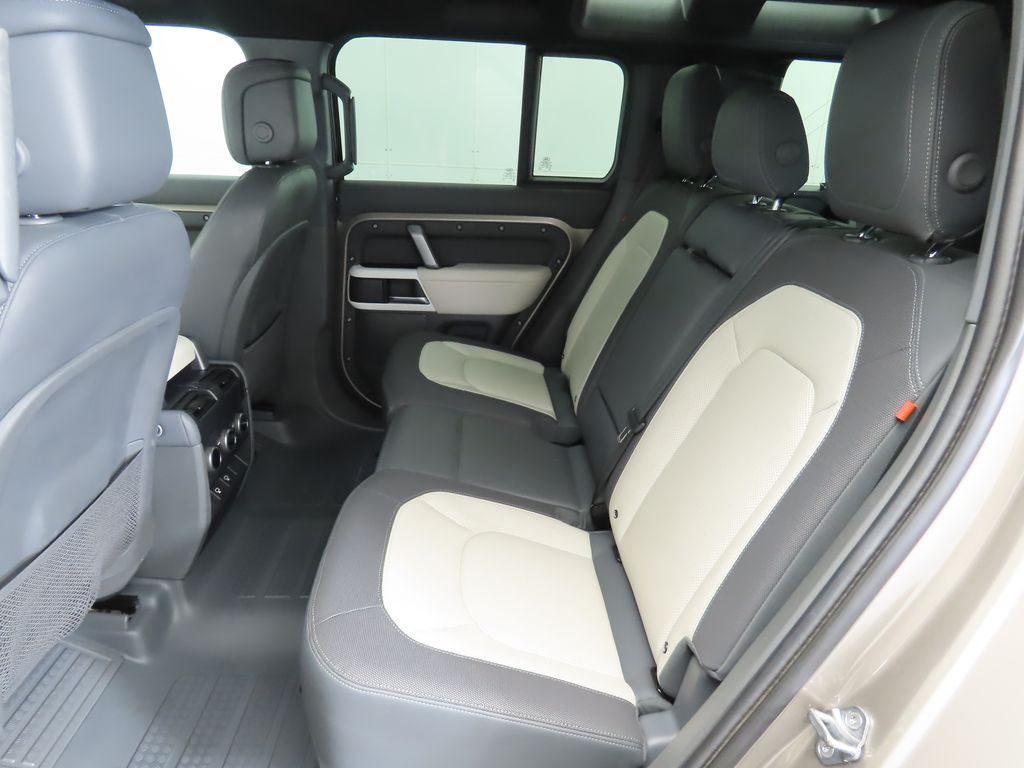 Thumbnail: 2023 Land Rover Defender - 21