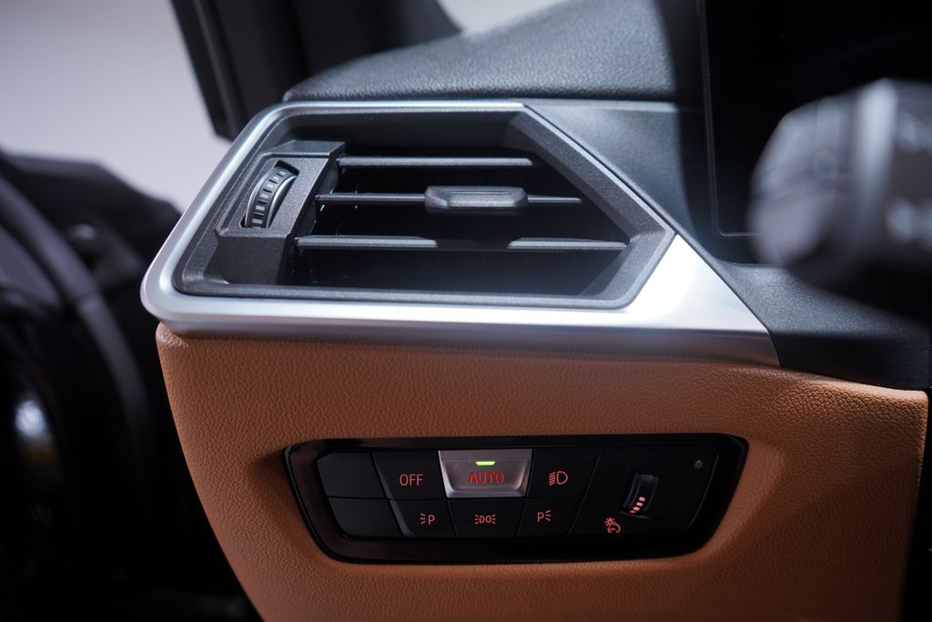 2023 BMW i4 eDrive40 19