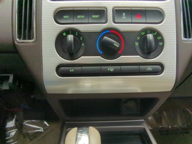 2010 Ford Edge SEL - Photo 16