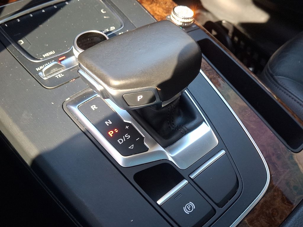 Thumbnail: 2018 Audi Q5 - 15