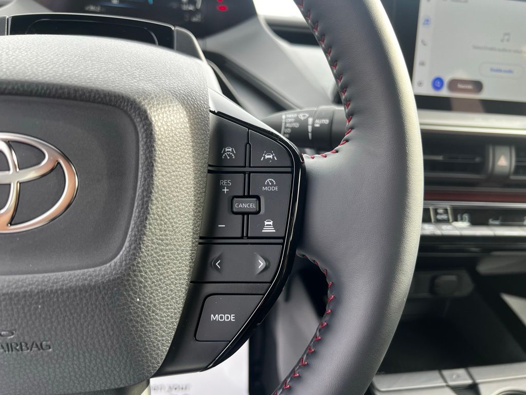 2026 Toyota Prius Plug-in Hybrid XSE photo 25