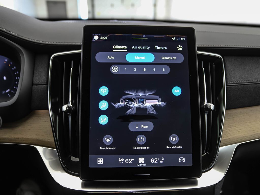 Thumbnail: 2026 Volvo XC90 - 18
