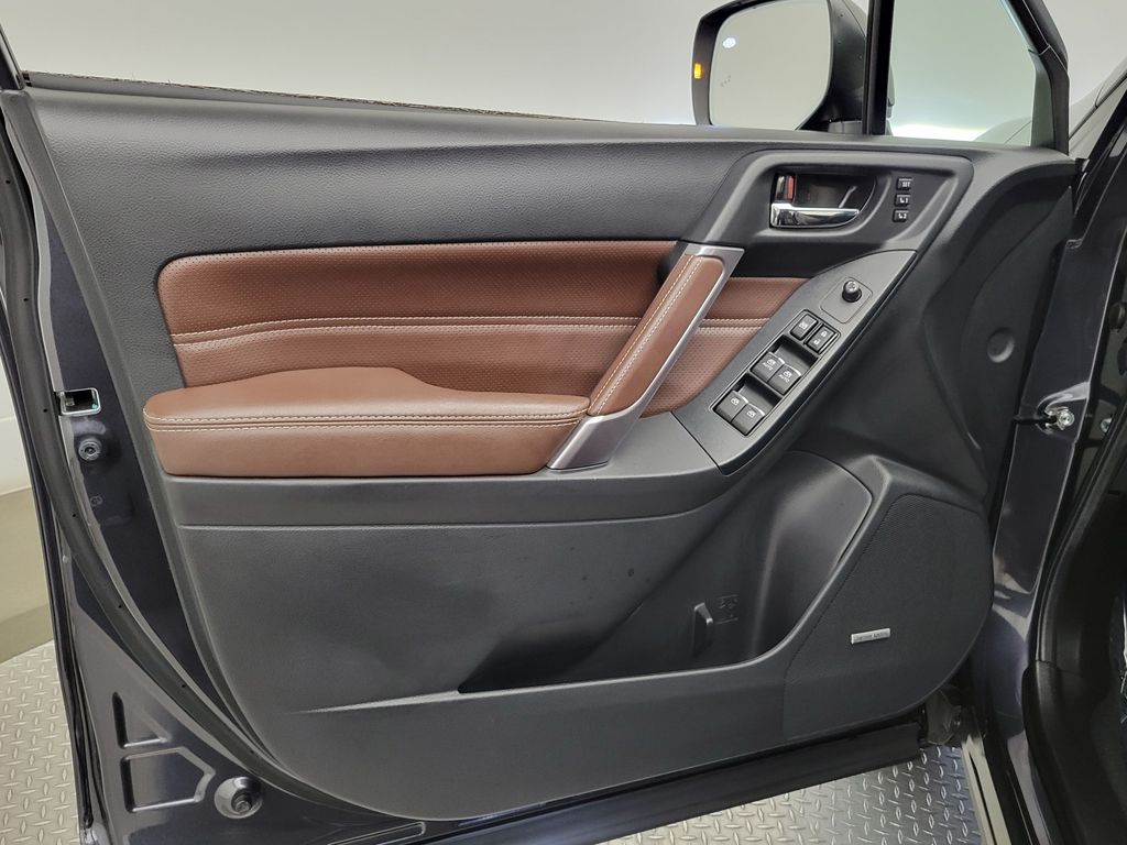 Thumbnail: 2018 Subaru Forester - 31