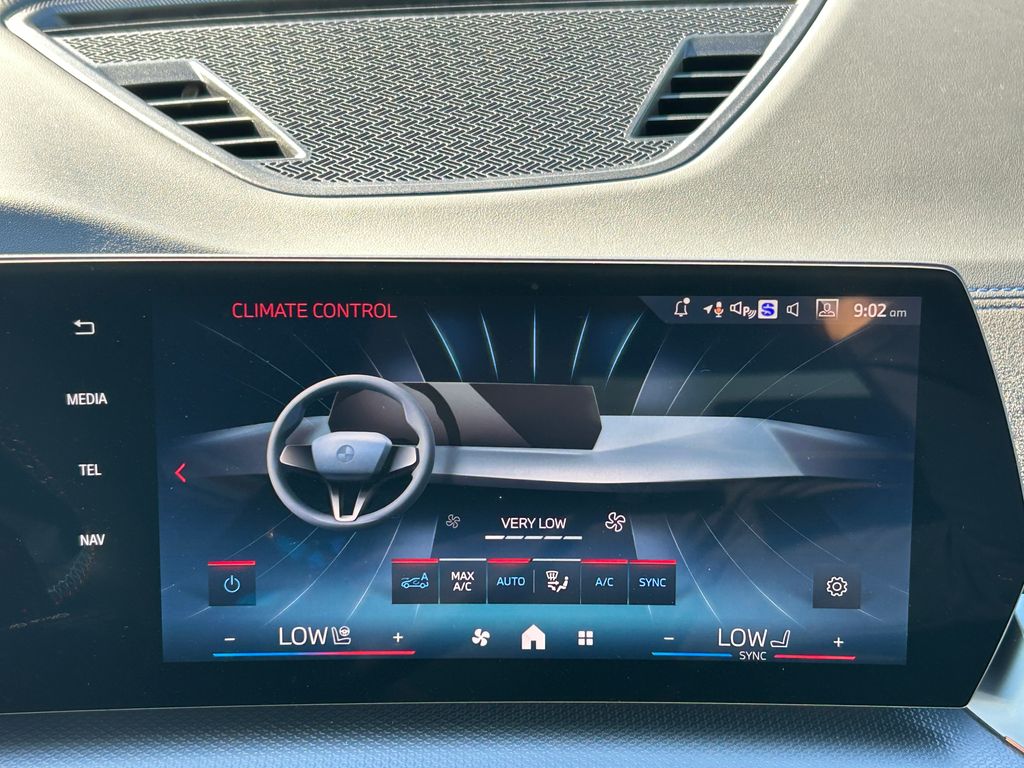 Thumbnail: 2025 BMW X2 - 24