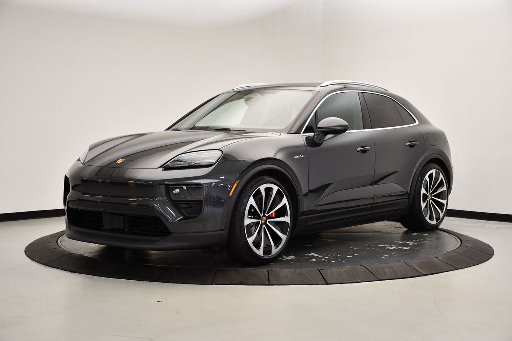 Thumbnail: 2025 Porsche Macan - 1