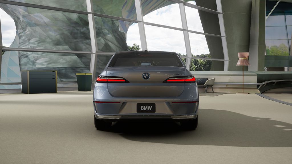 Thumbnail: 2026 BMW i7 - 27