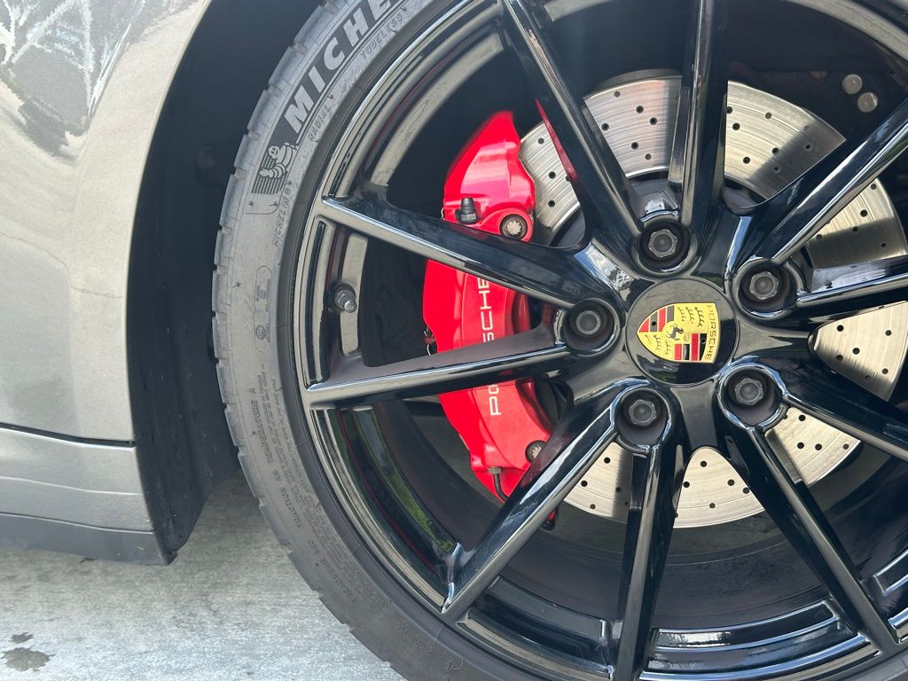 Thumbnail: 2022 Porsche 911 - 17