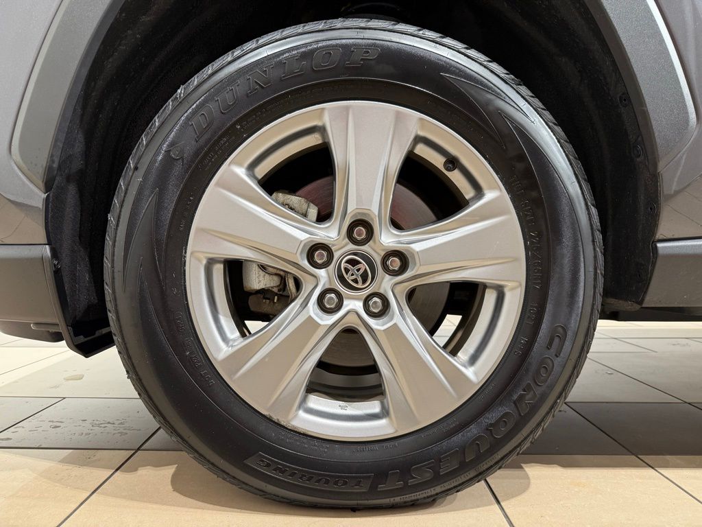 Thumbnail: 2024 Toyota RAV4 - 9