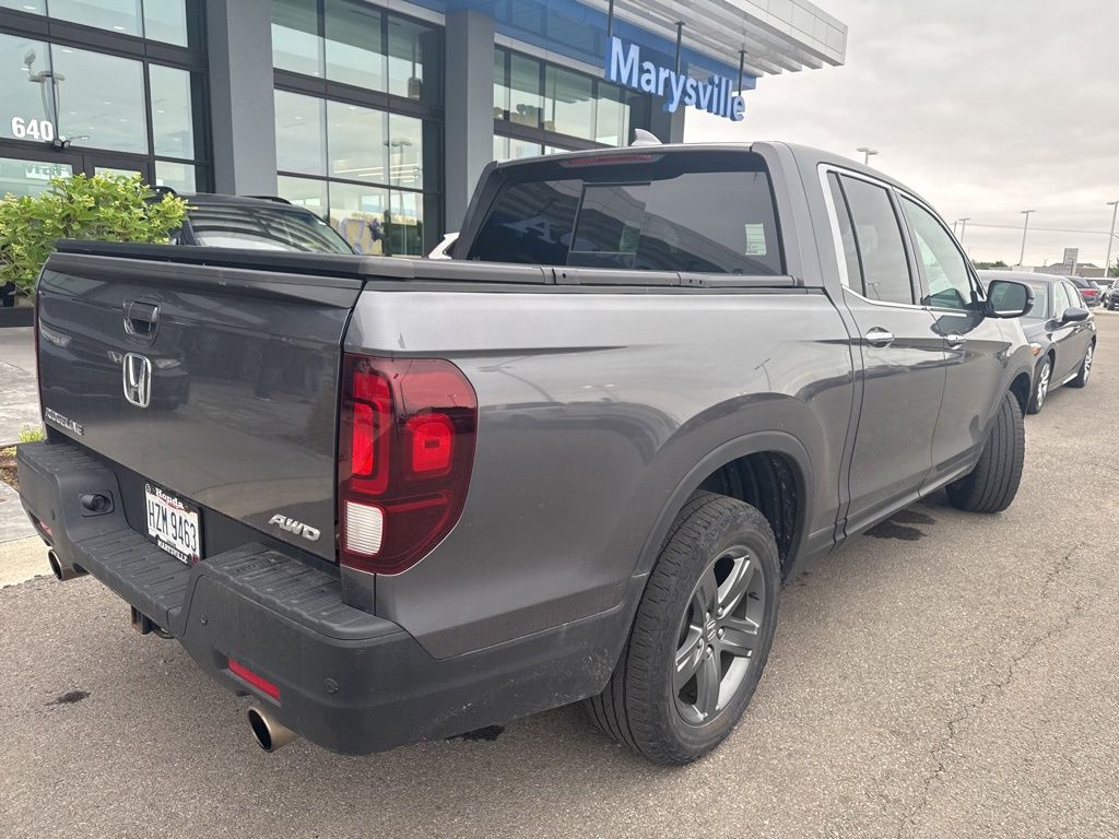 View vehicle photo 5