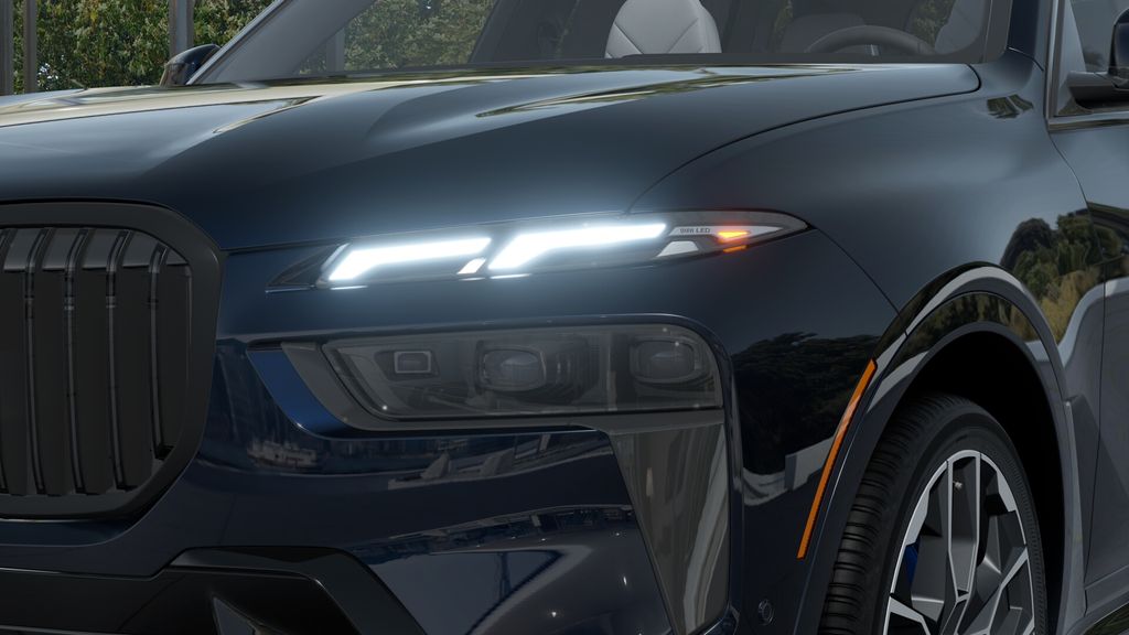 Thumbnail: 2027 BMW X7 - 32