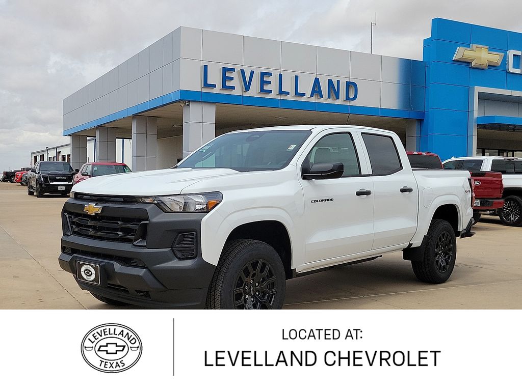 Summit White 2026 Chevrolet Colorado Pickup Truck Four-Wheel Drive 8-Speed Automatic