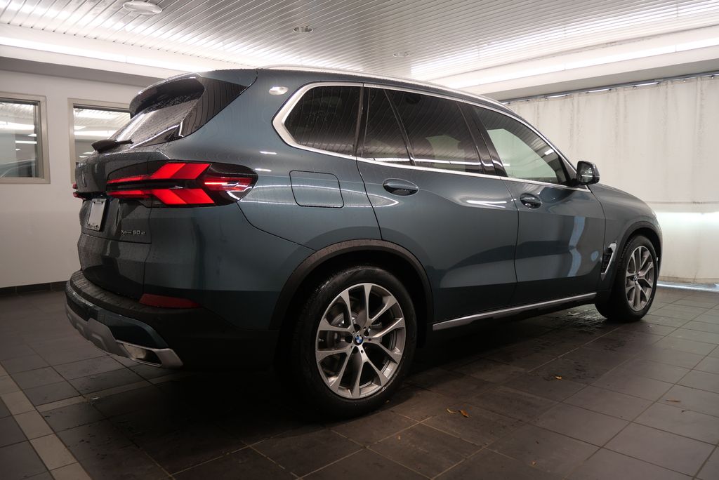 2025 BMW X5 xDrive50e 6