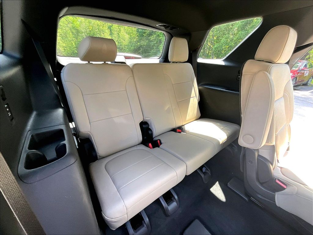 2022 Chevrolet Traverse — photo 17