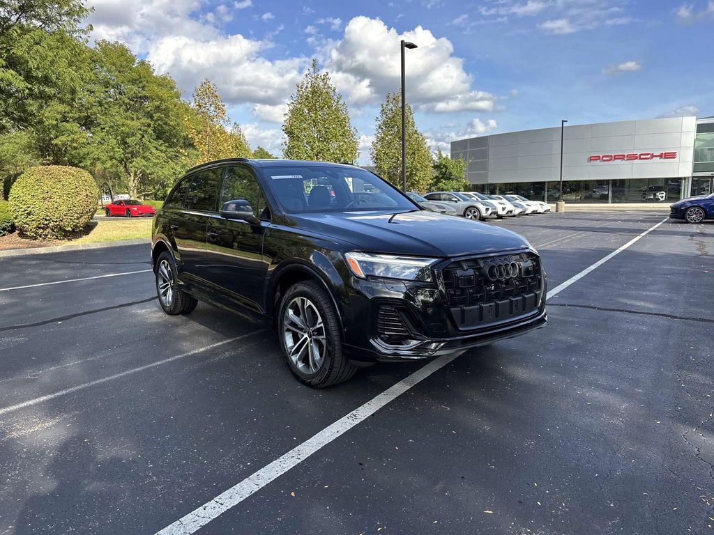 /2025 Audi Q7