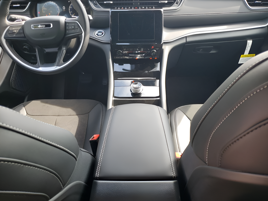 New Car 2025 Jeep Grand Cherokee  For Sale Under $40,000 In Austin, Texas