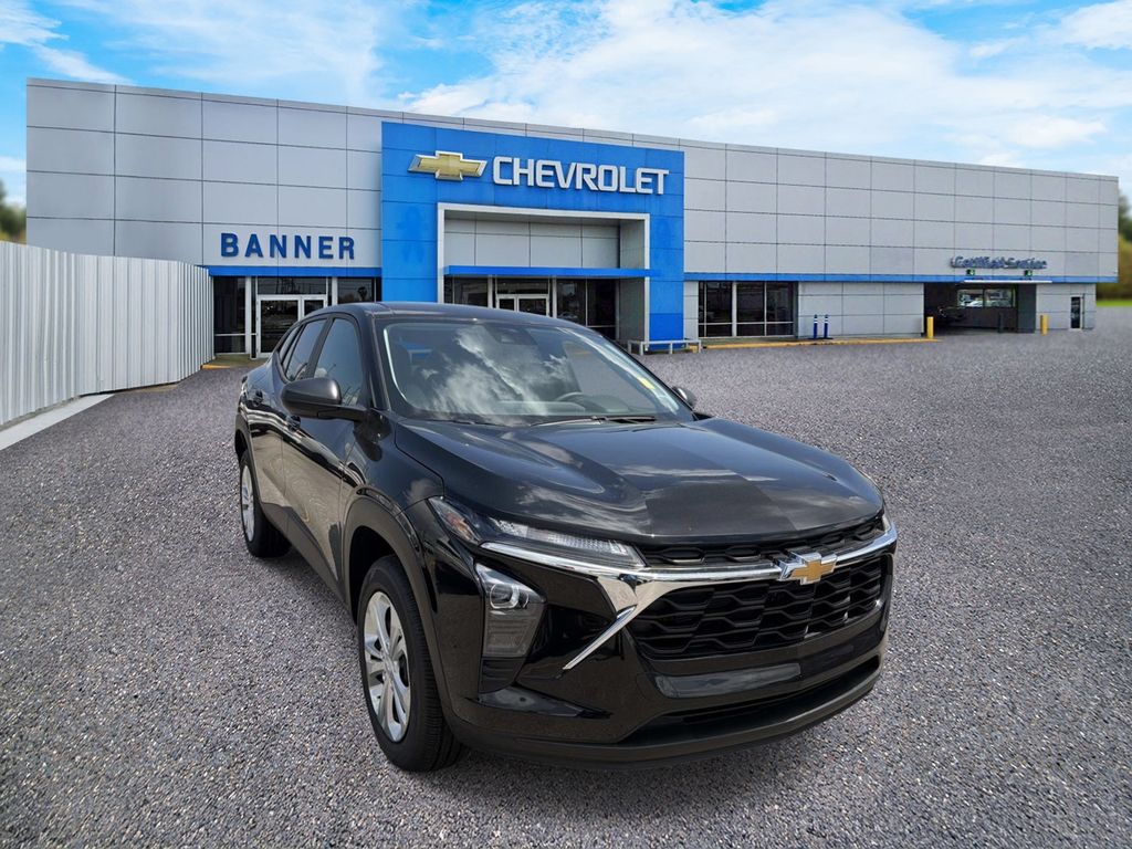 Mosaic Black Metallic 2026 Chevrolet Trax SUV / Crossover Front-Wheel Drive 6-Speed Automatic