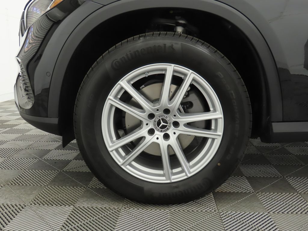 2025 Mercedes-Benz GLC 300 31
