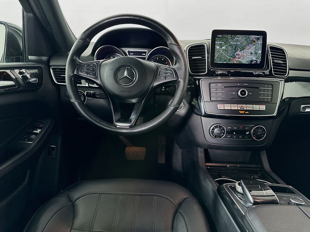 Thumbnail: 2018 Mercedes-Benz GLE - 24