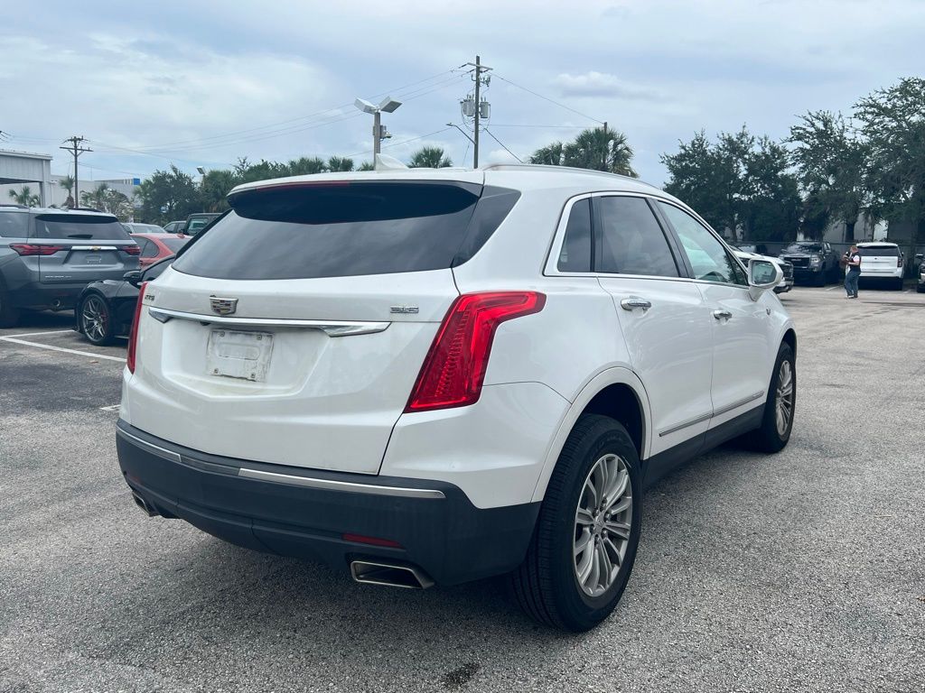 2019 Cadillac XT5 Luxury 3