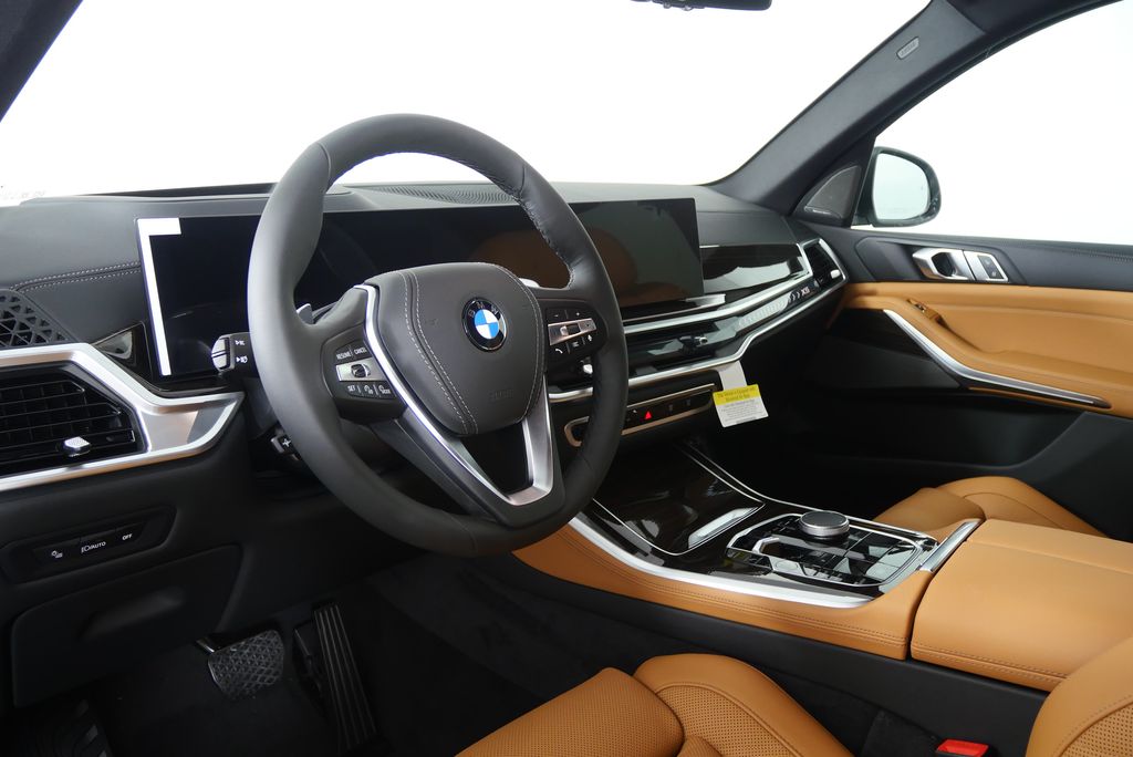 Thumbnail: 2026 BMW X5 - 13