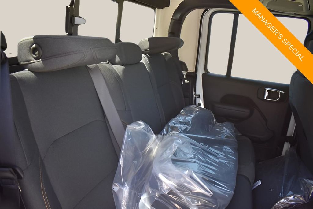 New Car 2025 Jeep Gladiator  Sport S For Sale Under $60,000 In Austin, Texas