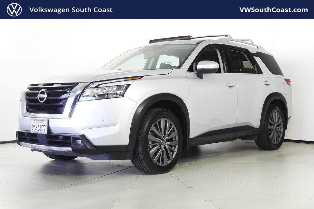 Thumbnail: 2022 Nissan Pathfinder - 1