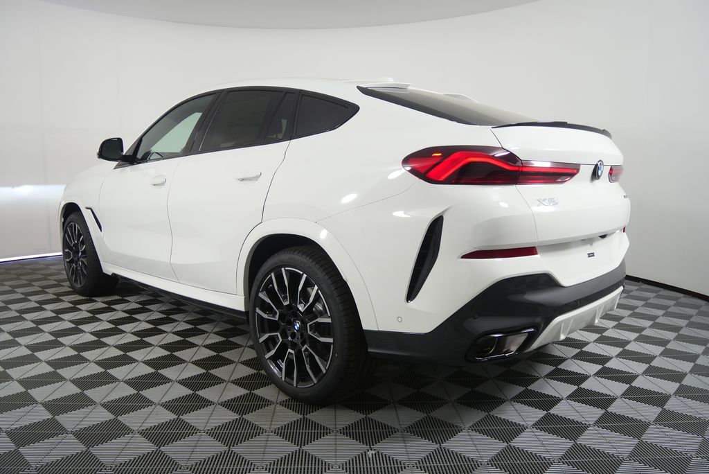 Thumbnail: 2027 BMW X6 - 5