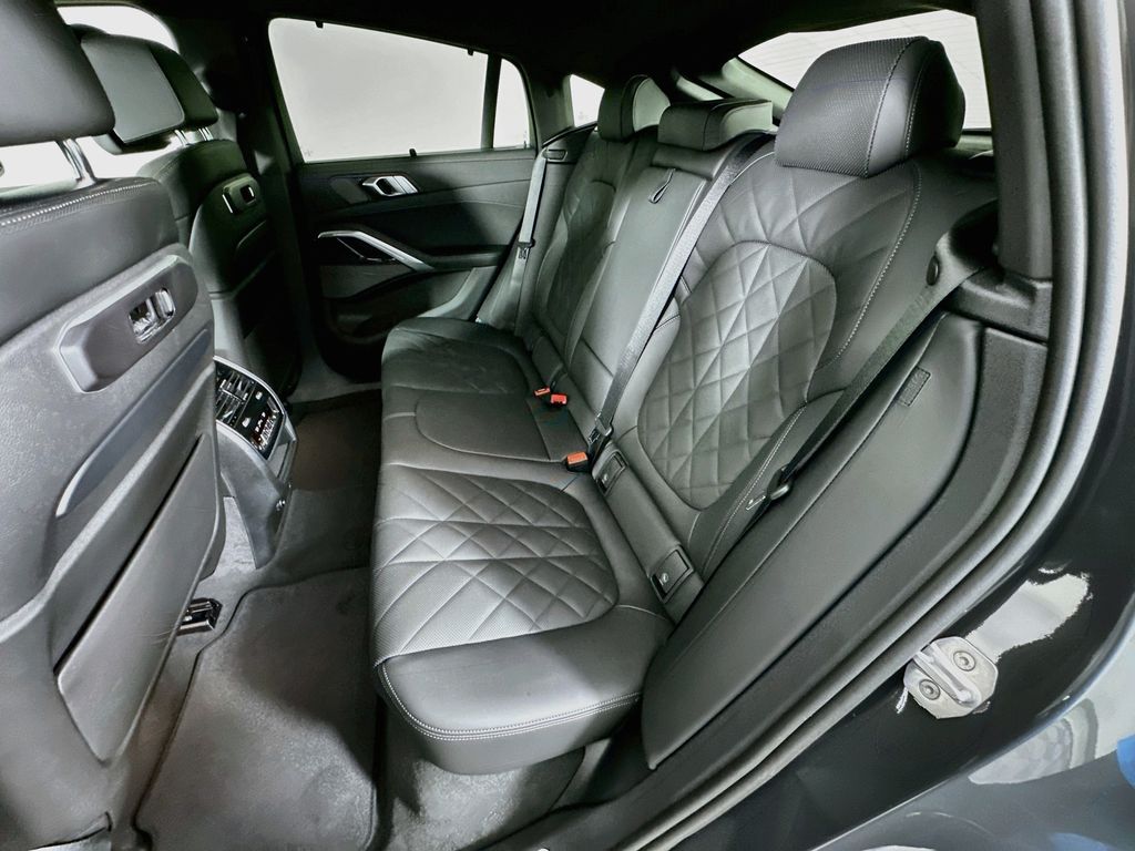 Thumbnail: 2027 BMW X6 - 17