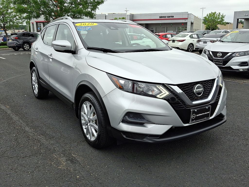 Thumbnail: 2020 Nissan Rogue Sport - 3