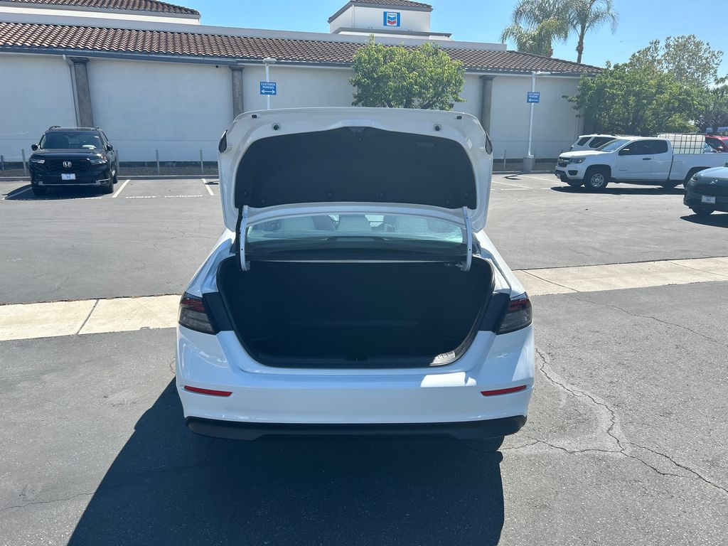 2024 Honda Accord LX 7