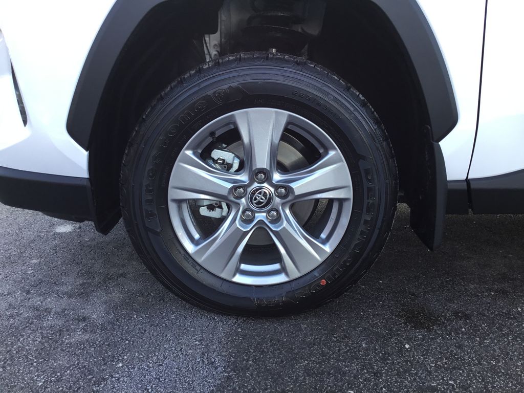 Thumbnail: 2025 Toyota RAV4 - 9