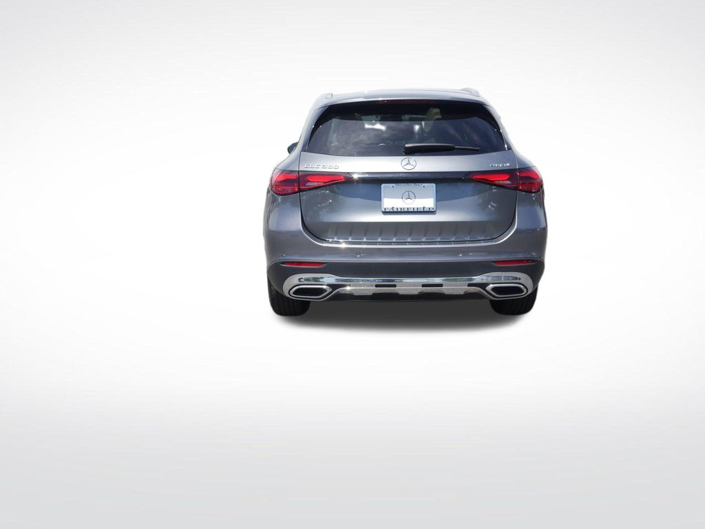 Thumbnail: 2023 Mercedes-Benz GLC - 4