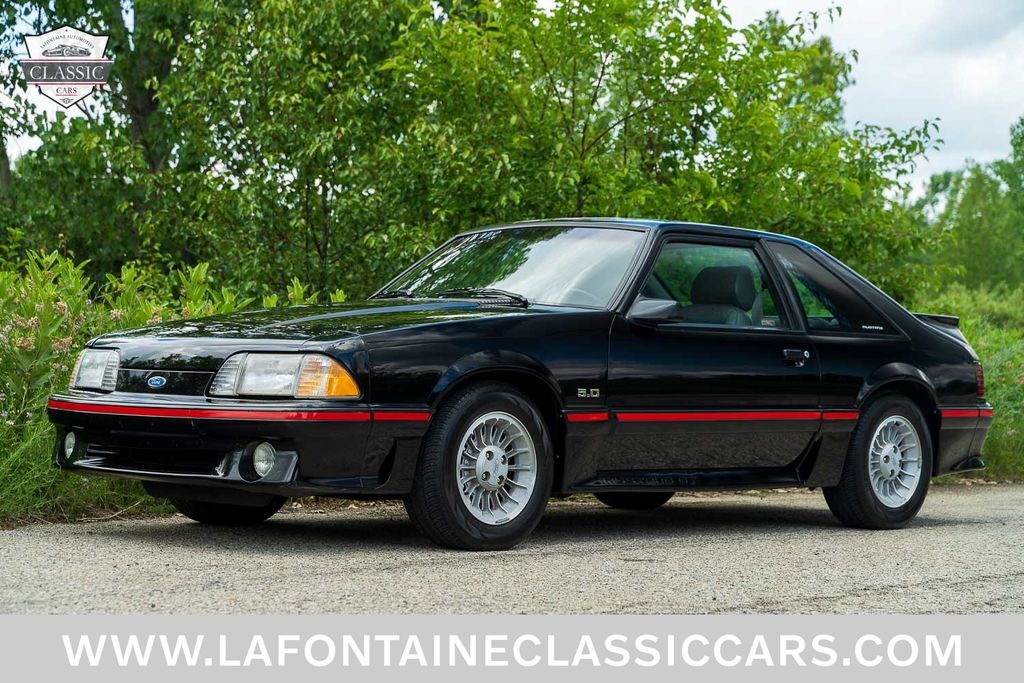 1987 Ford Mustang 6
