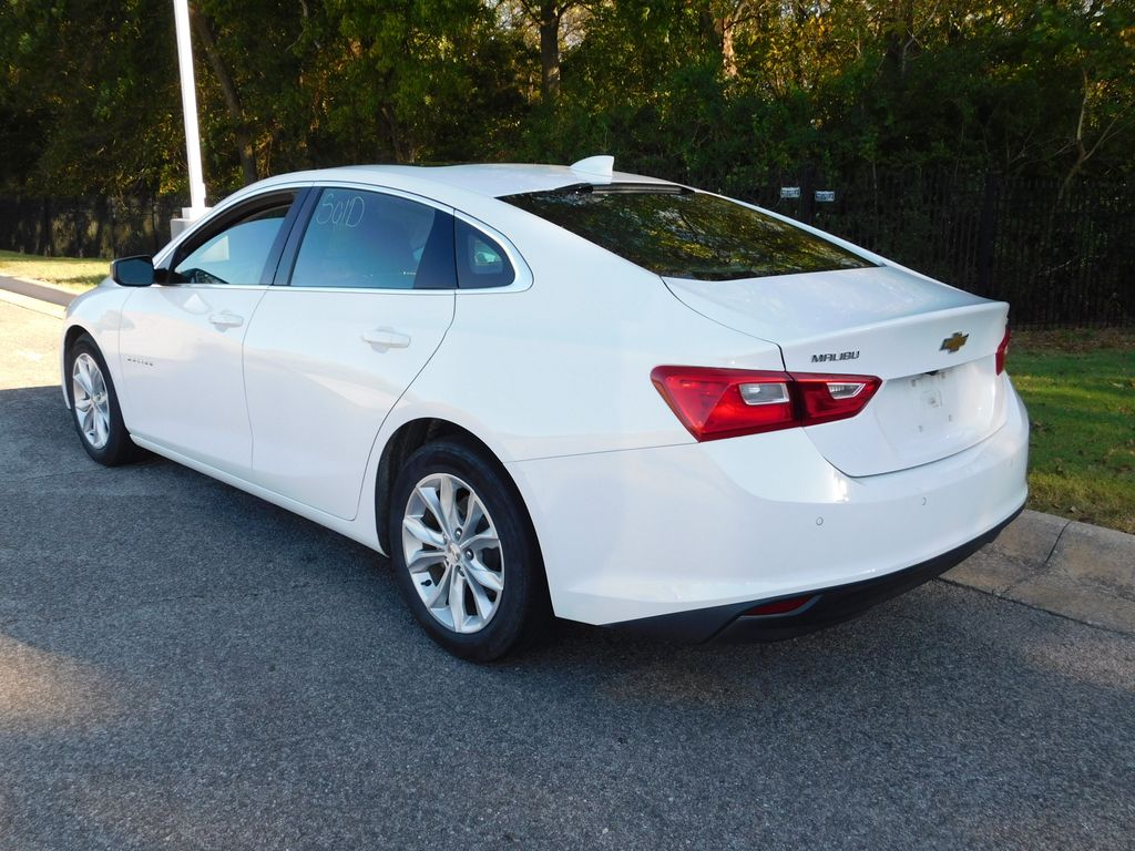 Thumbnail: 2024 Chevrolet Malibu - 3
