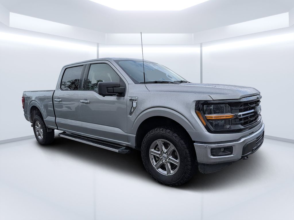 Red 2024 Ford F-150 XLT SuperCrew 4WD Pickup Truck Four-Wheel Drive Automatic