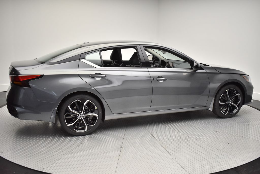 Thumbnail: 2025 Nissan Altima - 4