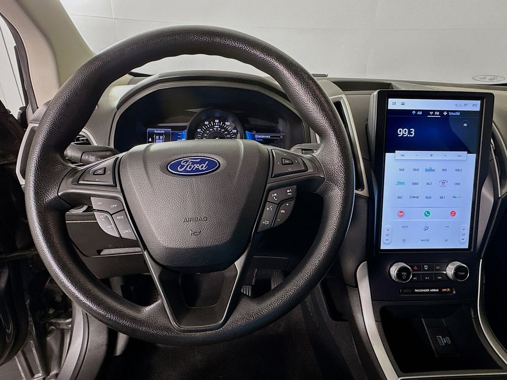 Thumbnail: 2022 Ford Edge - 11