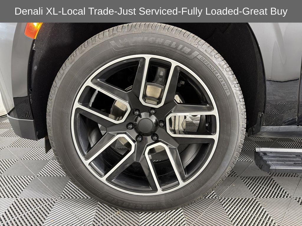 used 2022 GMC Yukon XL car, priced at $52,977