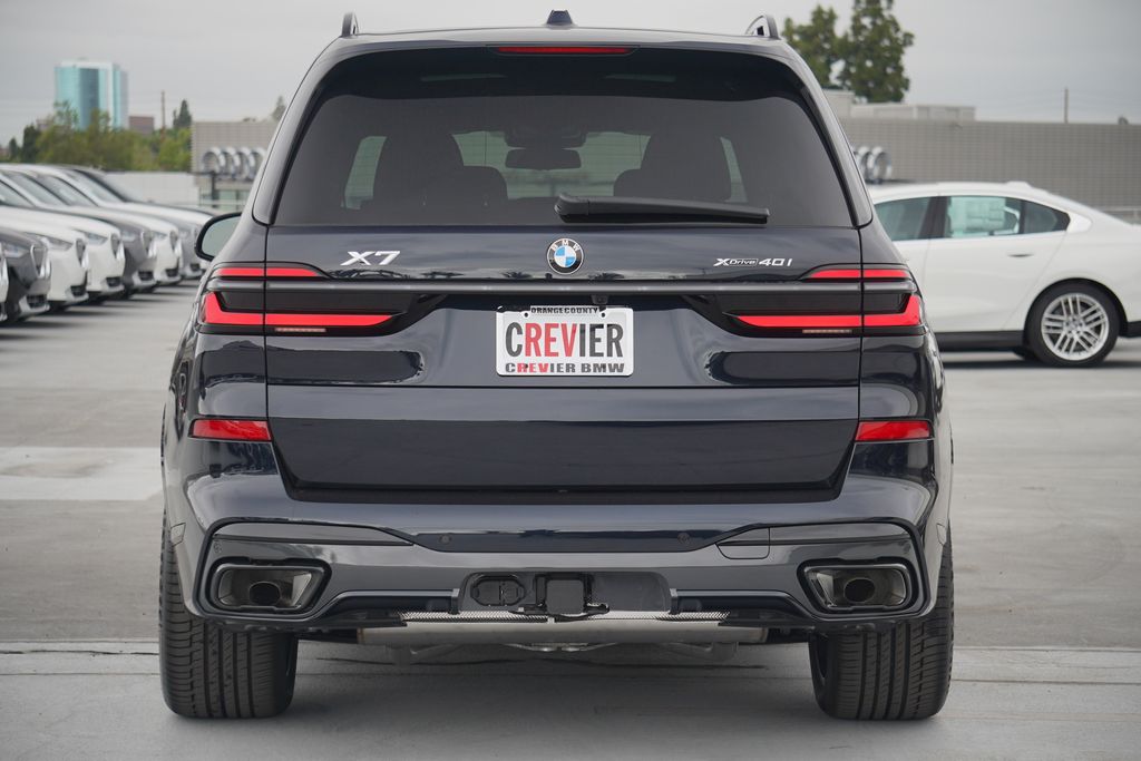 2025 BMW X7 xDrive40i 6
