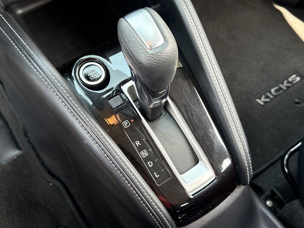 Used 2020 Nissan Kicks SUV