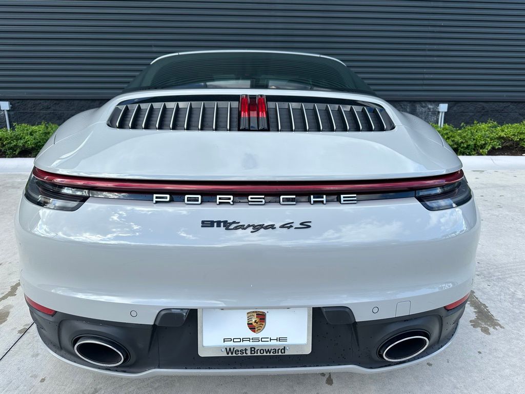 2022 Porsche 911 Targa 4S 10